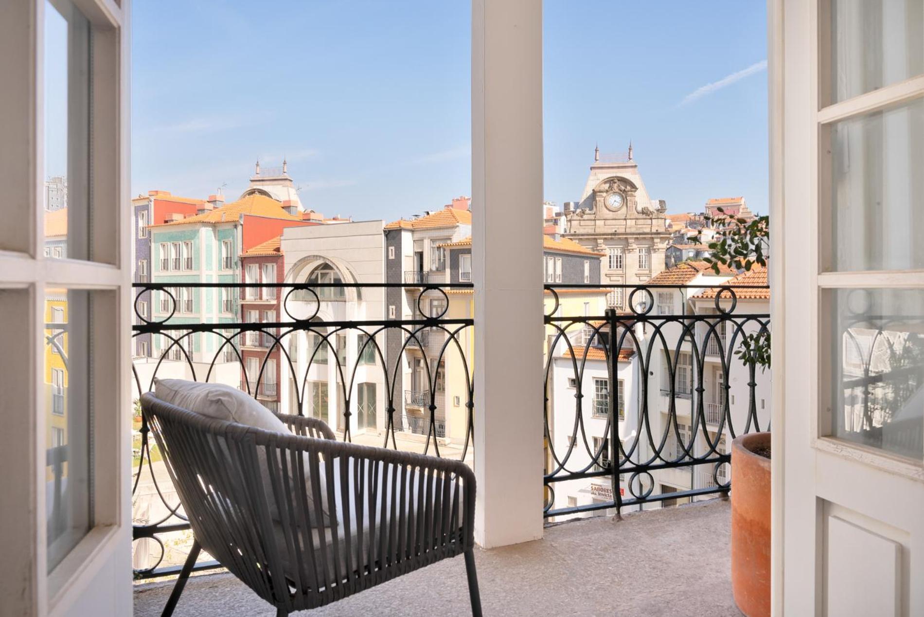 شقة Historical Penthouse At Cardosas Block بورتو المظهر الخارجي الصورة
